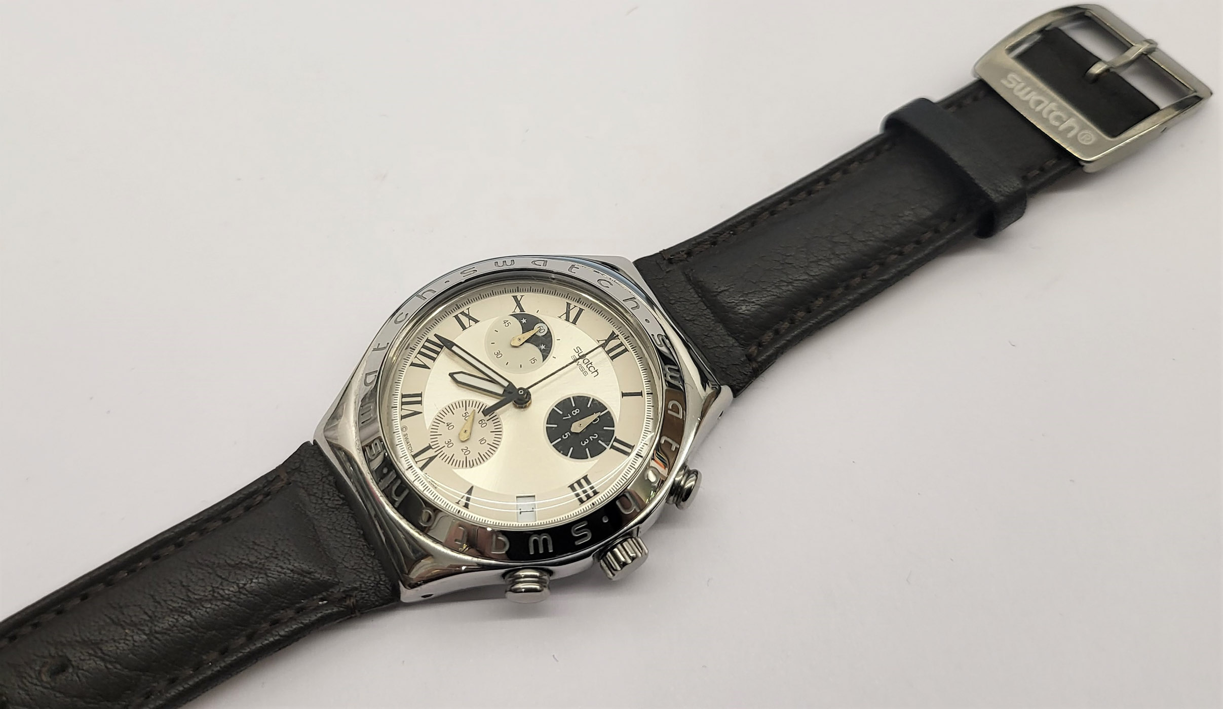 Original Swatch Irony Chrono Moon Face YCS441 |